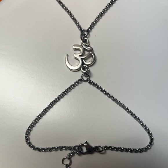 π΄Boho om sign charm Hand chain piece slave bracelet . Stainless steel chains - Picture 6 of 9